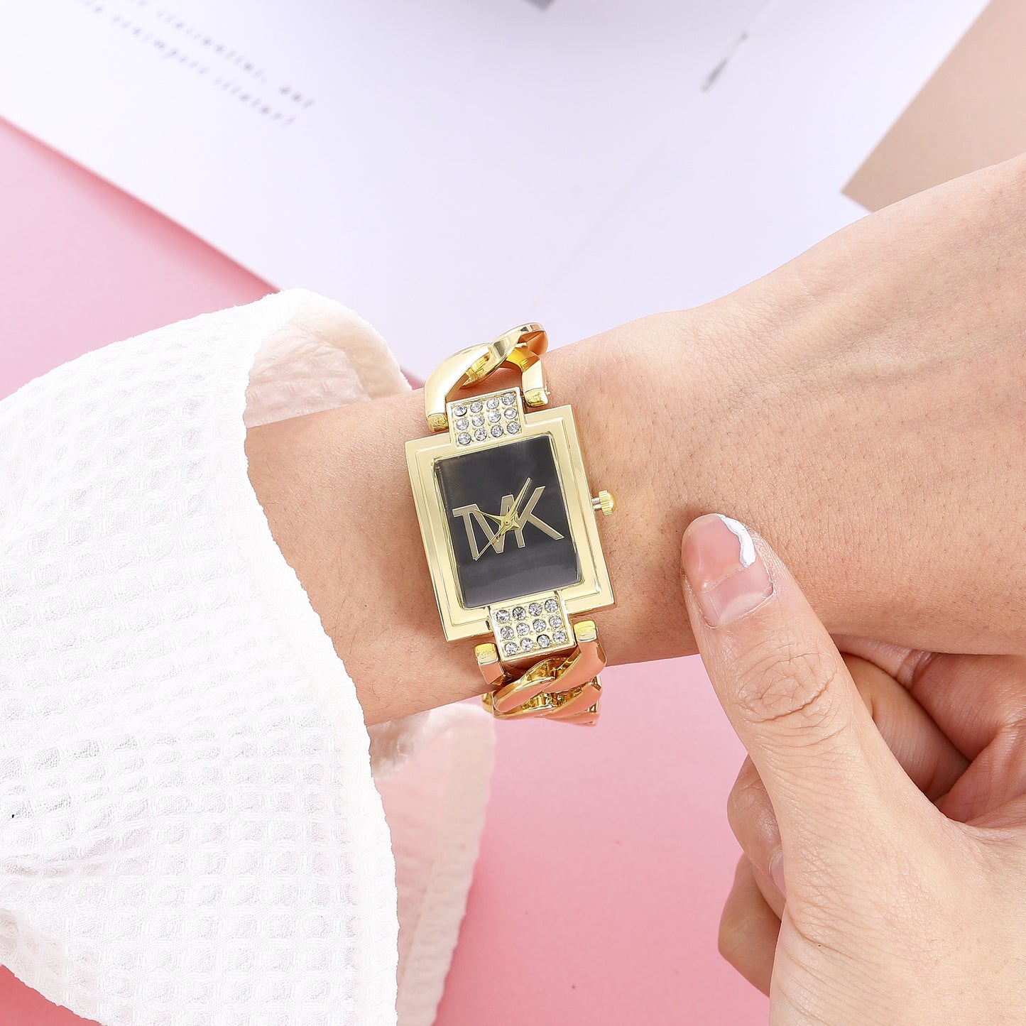 Nouvelle montre de luxe pour femme : Montre carrée à quartz avec bracelet métallique, style à la mode  - Horloge pour femme