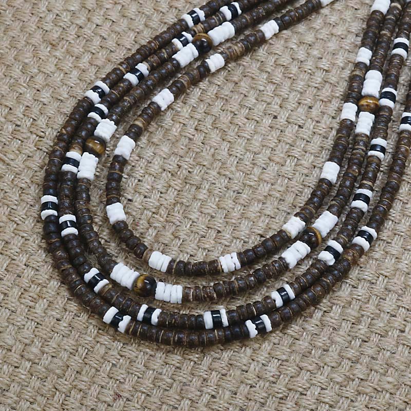 Collier ethnique en coquillage de noix de coco pour homme - Artisanat unique et élégant